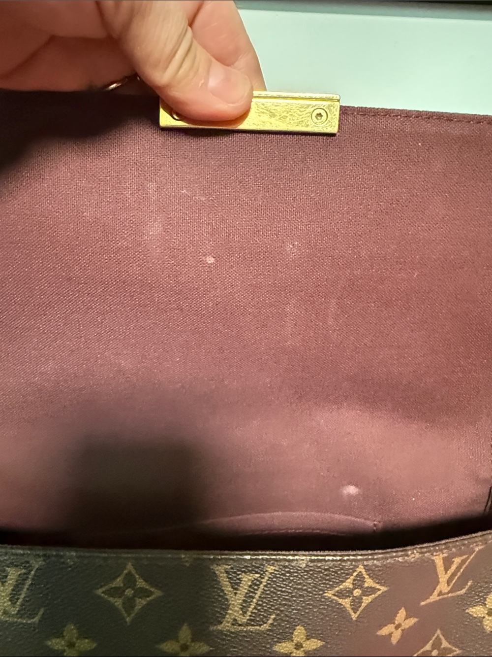Louis Vuitton Monogram Favorite MM Shoulder Bag with Gold Chain Strap - Picture 11 of 16